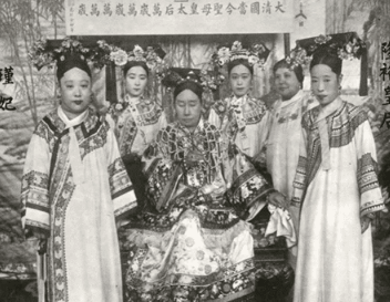 溥仪被逐出宫后，宫里的妃嫔是什么下场？