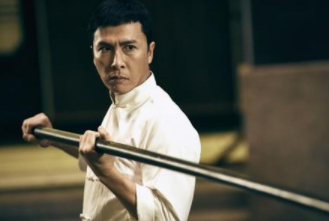 中国武术有多大的威力？叶问一个打十个是真的吗？