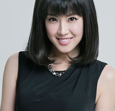 《忍冬艳蔷薇》饰演何秀的人是谁