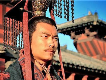 曹丕登基之后为什么放着疲弱的蜀汉？而是选择攻打东吴？