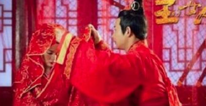 古代女子出嫁时为何父母都会偷塞一本书 真本书到底有什么作用