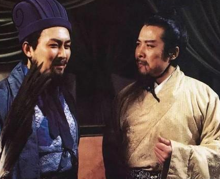 刘备托孤为什么让李严和诸葛亮一起辅佐 刘备到底是出于什么考虑