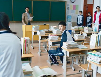 《你在我的右手边》该剧讲述什么故事 该剧独特之处在哪里