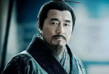 功高震主的萧何能善终，是因为他用了这个办法