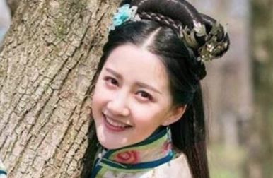 她是清朝晋升速度最快的皇后，可是年仅33岁就去世