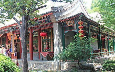 爱新觉罗&middot;昭梿为何放着铁帽子王不当，反而跑去当作家？