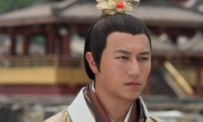 汉文帝没有根基势单力薄是如何控制朝廷的 他是怎么做到的