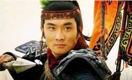 董平：绰号双枪将，位列一百零八将之一，上应天立星