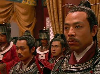 汉景帝为什么不派周亚夫去攻打匈奴，而是采取和亲政策呢？