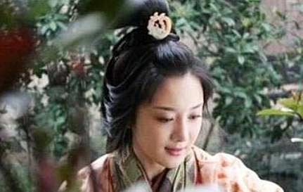 张氏：蜀汉后主刘禅第一任皇后，被称为敬哀皇后