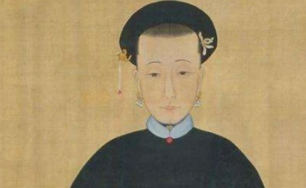 揭秘康熙后宫的姐妹花，一个成皇后一个成贵妃