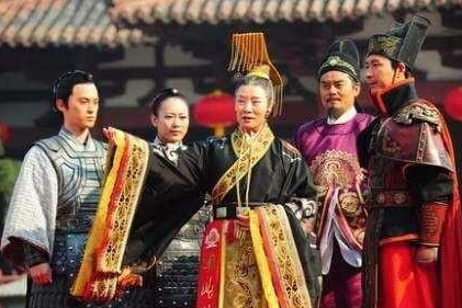 武则天在上位时杀了很多的大臣 武则天为何不敢动狄仁杰