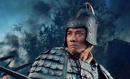 为何武功高强的赵云不受重用？全因他不是刘备的结义兄弟