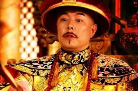 乾隆偷金丝楠木被发现之后 刘墉是如何惩罚乾隆的