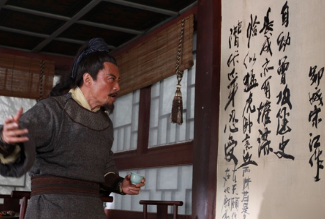 宋江为什么能当上梁山的老大？只因宋江及时看懂了这一点！