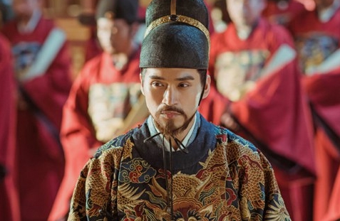 朱棣登帝之后对藩王做了哪些措施？朱高燧造反朱瞻基为什么放过他？