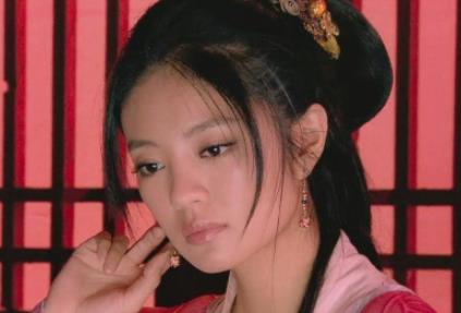 周邦彦偷听宋徽宗和李师师谈话，写下一首诗还被赶出京城