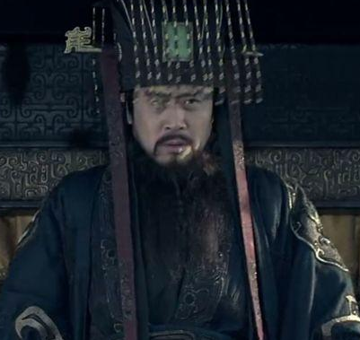 揭秘古代皇帝龙袍之谜 秦始皇的龙袍为什么会是黑色的