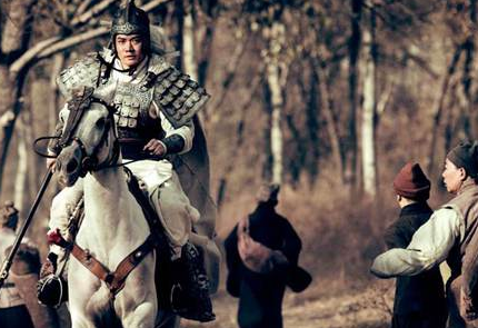 刘备称帝后曾经铸造过八口宝剑 刘备都把宝剑给了谁