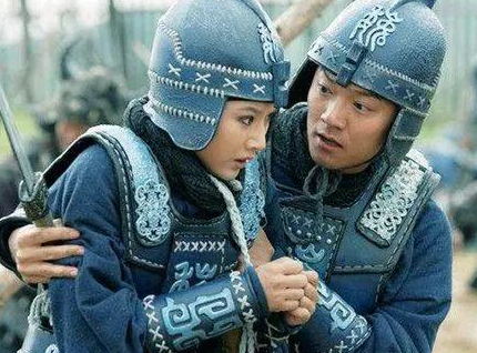 花木兰从军十多年每天都要洗澡 为什么没有人发现她是女子