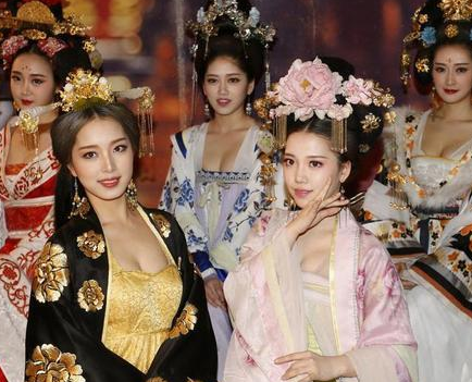 郭威老婆到底有多幸运 先被赶出宫,后来直接当上皇后