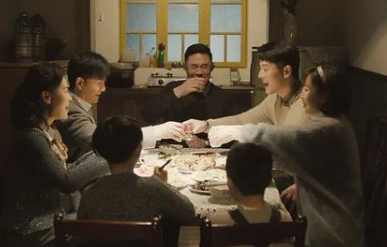 《燃烧》陈育新饰演的是谁？又一“破冰”之作