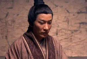 关羽不愿意和黄忠同列为将，费诗是如何劝说的呢？