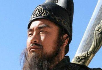 宣赞梁山排名多少？对阵花荣全身而退，单挑张清狼狈不堪