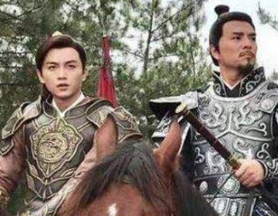 他刚出生母亲就死了，一生战功赫赫建立帝国