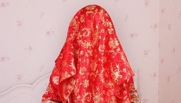 古代新娘出嫁为什么要遮红盖头？红盖头有一个美丽的传说！