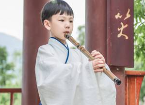 男孩的名字怎么取有诗意？有诗意的男孩名字用字推荐！