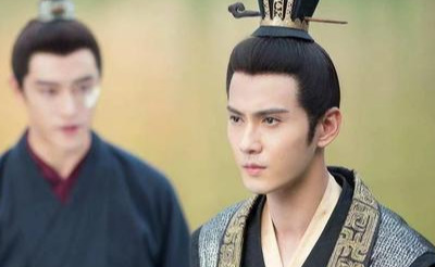 宇文邕在位18年，为什么其中12年都没实权？