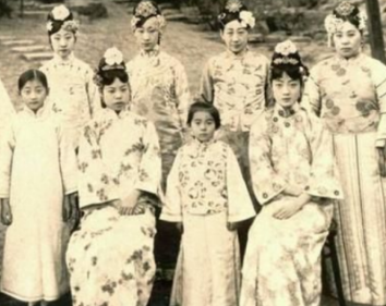 清朝妃子都是什么模样？看了真实照片才知道真相