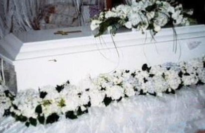 古代棺材都是埋葬死人用的 为何会出现五颜六色的棺材呢