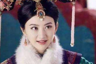 清代初期美丽的郡主,其母是孝庄太后,曾有2段婚姻,历经3朝皇上?