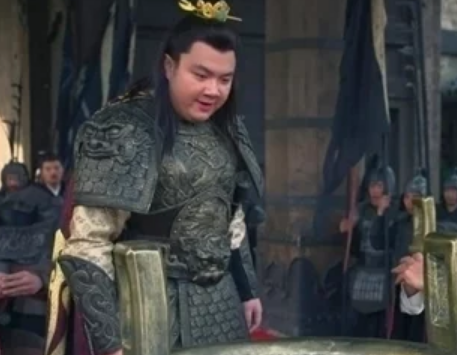 秦武王嬴荡在位四年就因为举鼎死了 他对秦国都做了哪些贡献