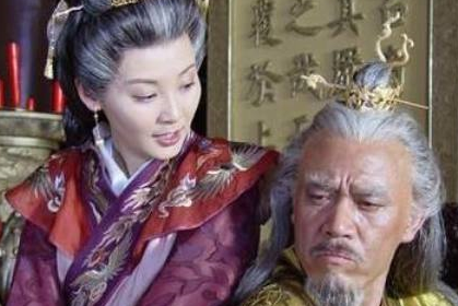 一个小乞丐被皇帝收为养子，其后代一直镇守云南