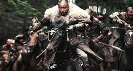 成吉思汗率军西征五年，他的老巢有人把守吗？