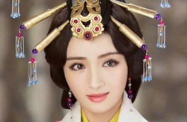 晋国出现君权衰落，走向分裂的局面的原因是什么？