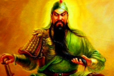 三国有不少人实力和关羽相当，为何只有关羽被后世推崇呢？