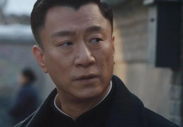 《新世界》萍萍为什么背叛柳如丝？原因是什么？