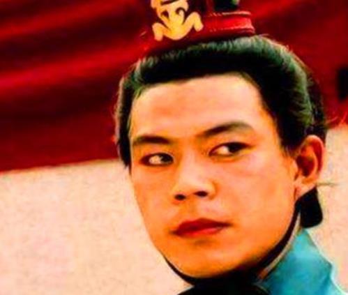 他是刘备的养子，刘封能文能武为何不能继承大权？