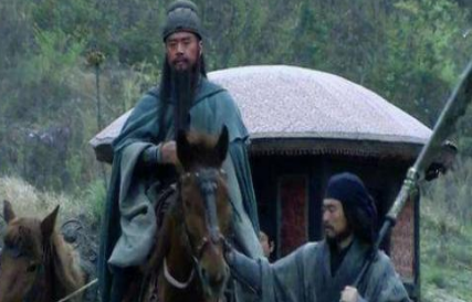 关羽败走麦城为什么不将周仓和关平带走 为什么要留下一个