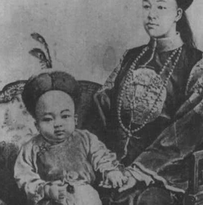 慈禧当初为什么会溥仪作为皇帝 只要不是傻子都会这么选