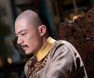 永璂是乾隆唯一存活的嫡子，那他为什么没有爵位？