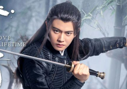 《美人暮白首》任嘉伦分饰两角，今日开播