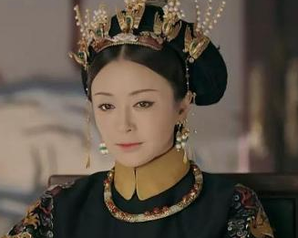 乾隆为什么要在孝纯贤皇后死后大范围处死和革职朝廷高级官员？