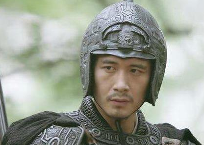 高览是什么实力？力战许褚不败，武力不在张郃之下