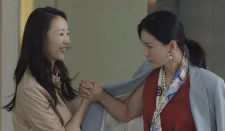 《三十而已》顾佳离婚后成女强人，少不了王太太的帮助