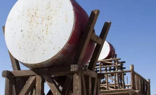 古代战场出兵时,打鼓的士兵没武器,为何不会被攻击?原因很简单?